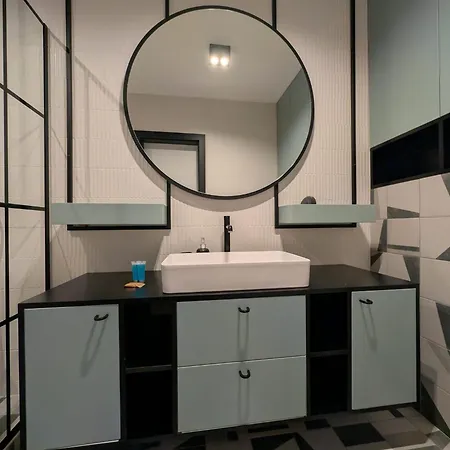 Zyndrama Centre Chic Apartment